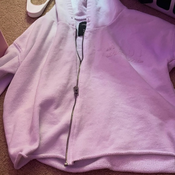 white zip up - Picture 1 of 2